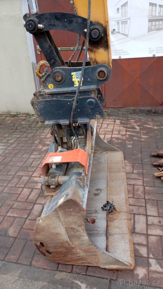 Pásový bagr SANY SY80U - 5