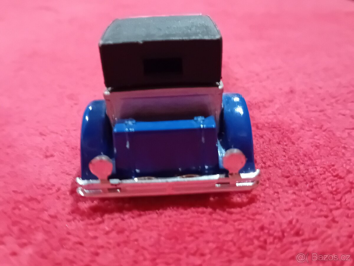 Model MATCHBOX YESTERYEAR DUESENBERG MODEL J 1930 - 5