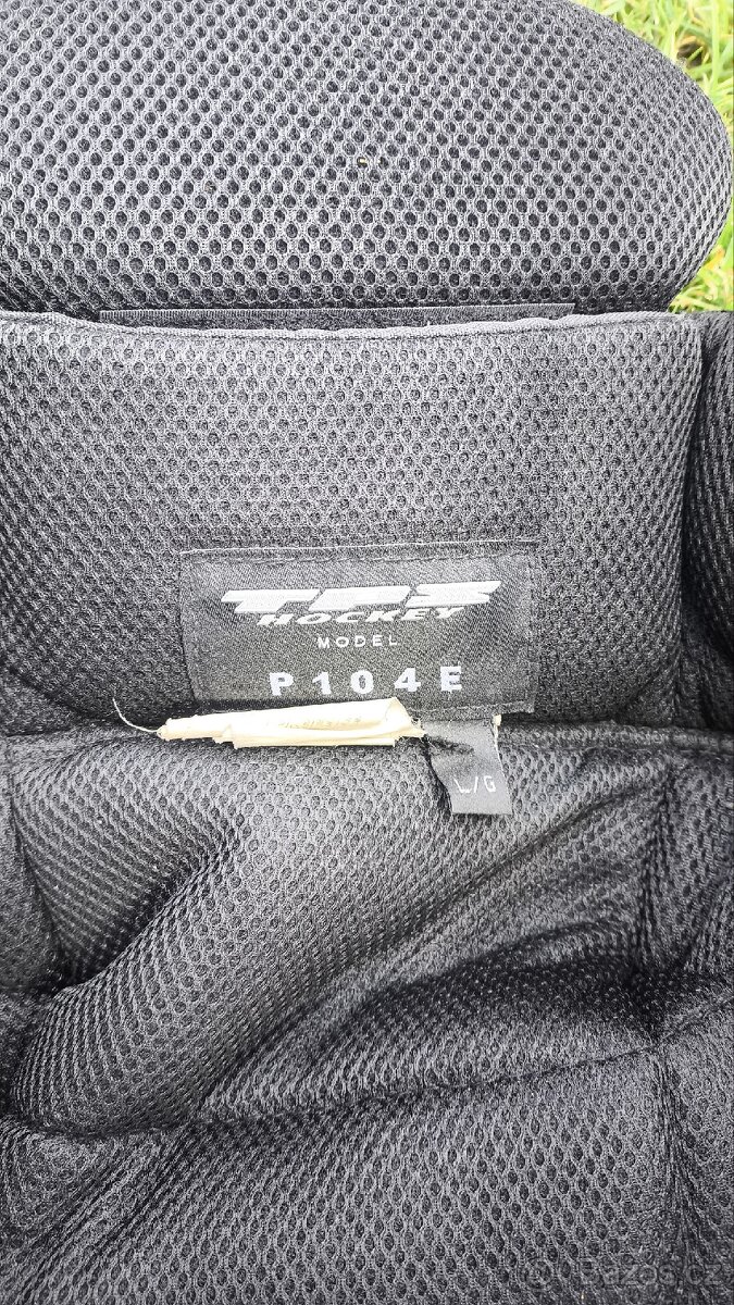 Hokejová vystroj - 5