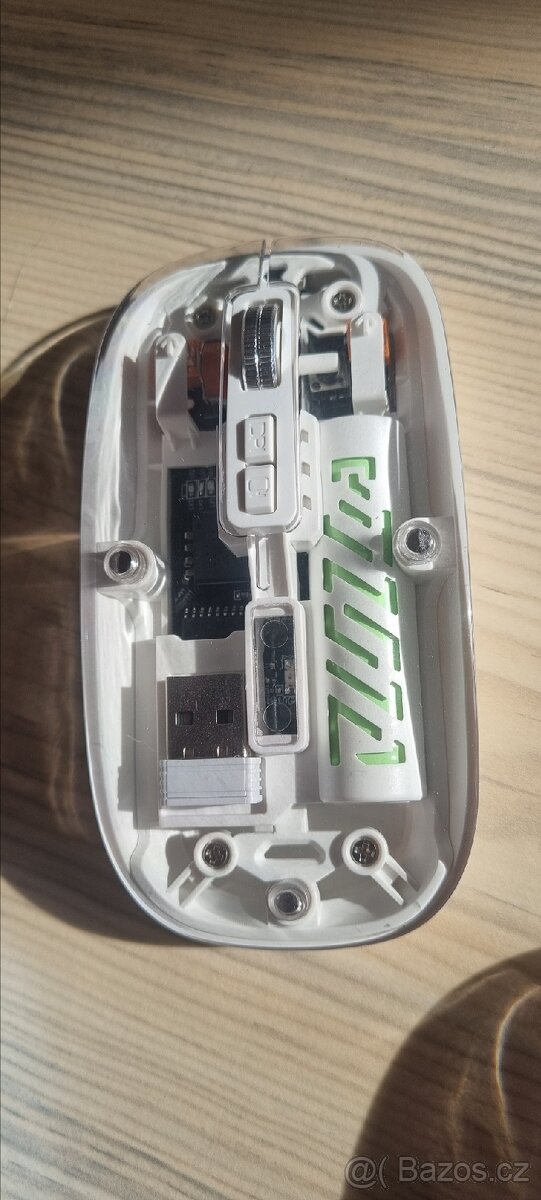 Bezdrátová transparentní myška (Bluetooth + USB) - 5
