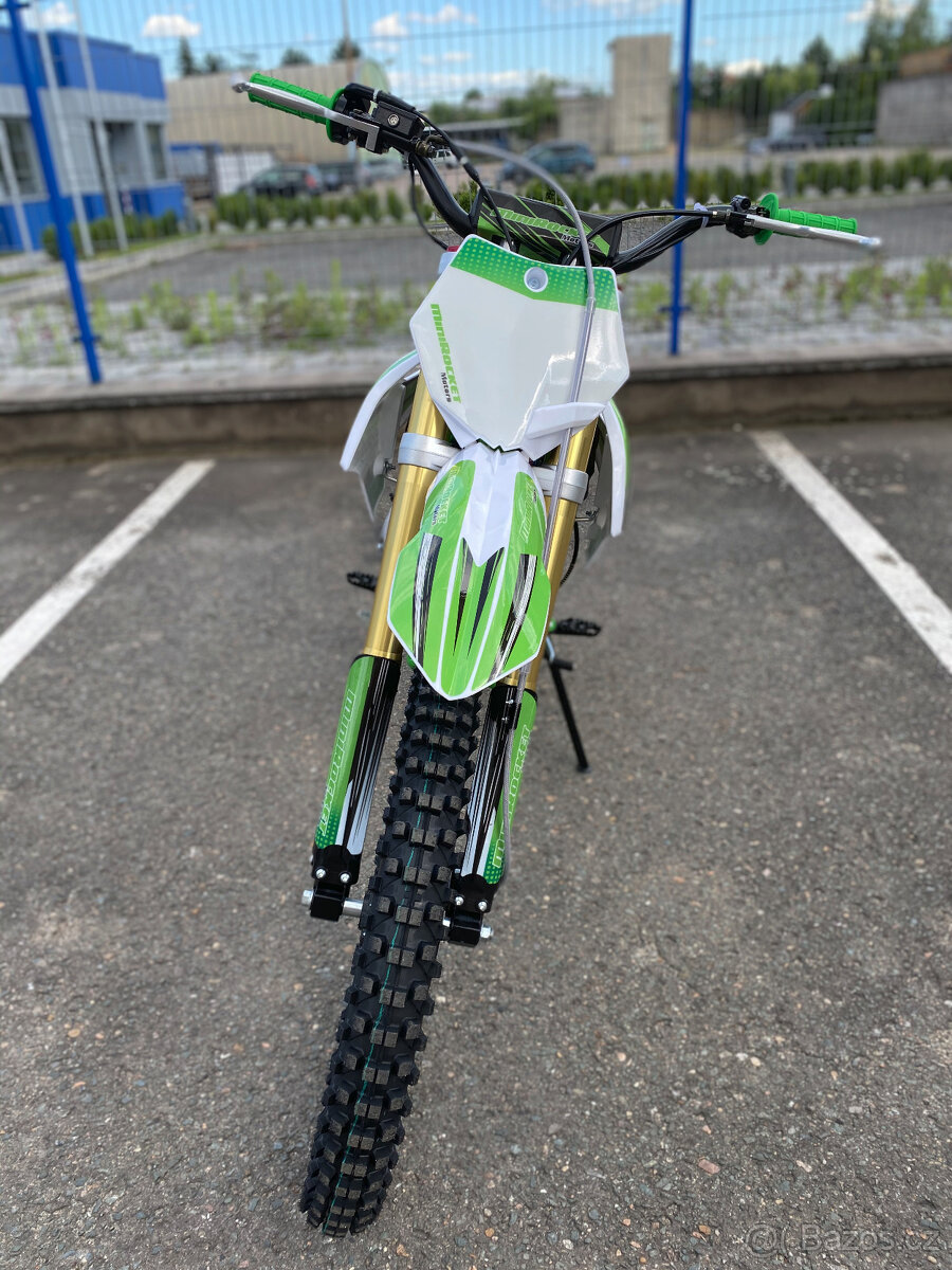 Pitbike MiniRocket PitRock 250ccm 21x18