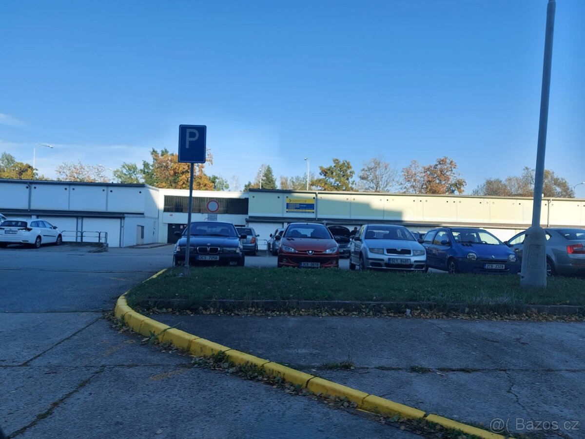 Pronajmu garáž 16 m2 v Krčínově ulici v ČB - 5