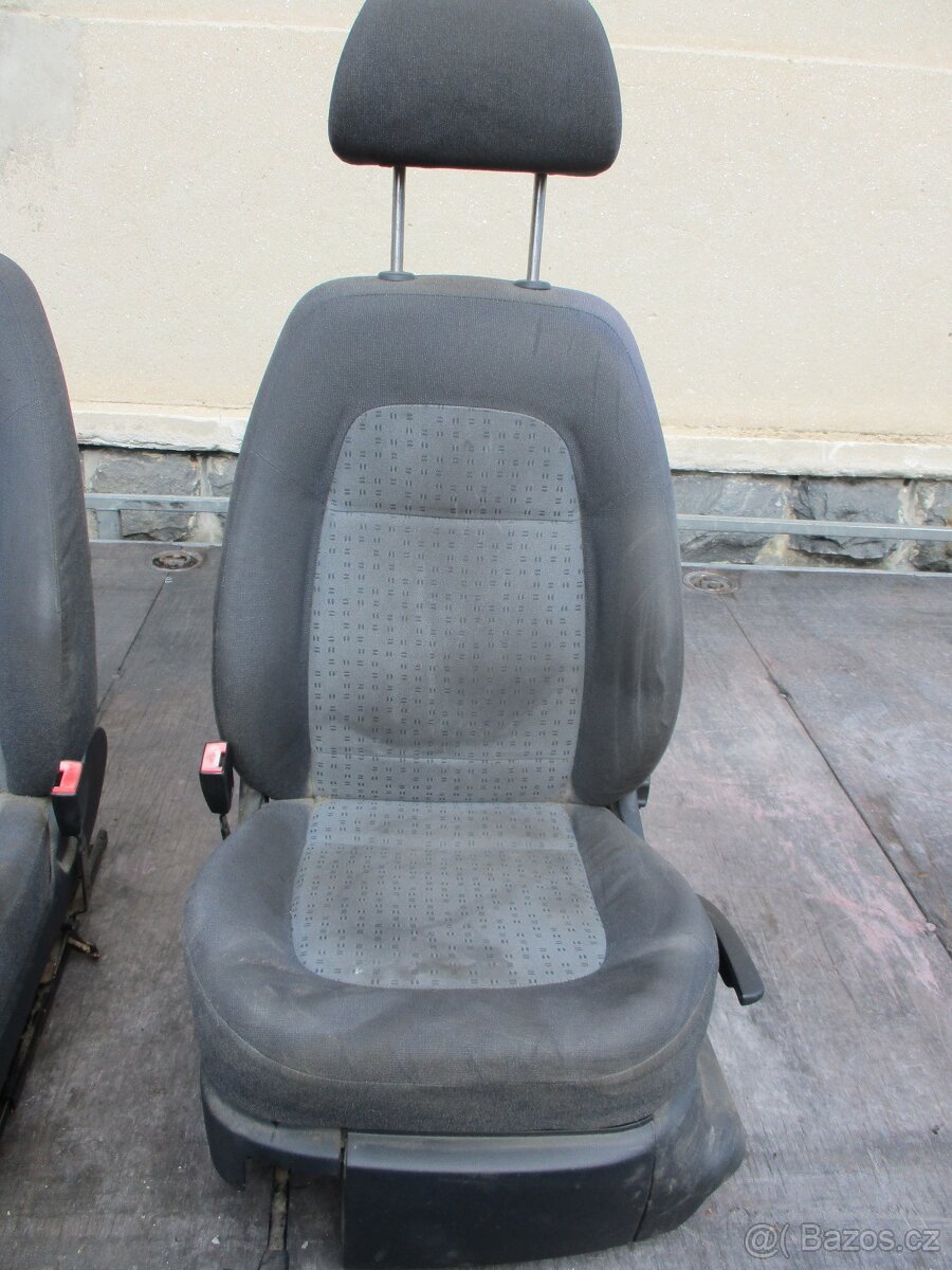 Sedačky Fabia 1 volant koženy - 5