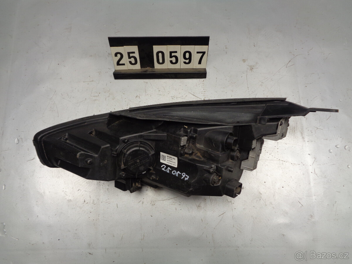 pravé přední LED světlo Hyundai i30 - 5