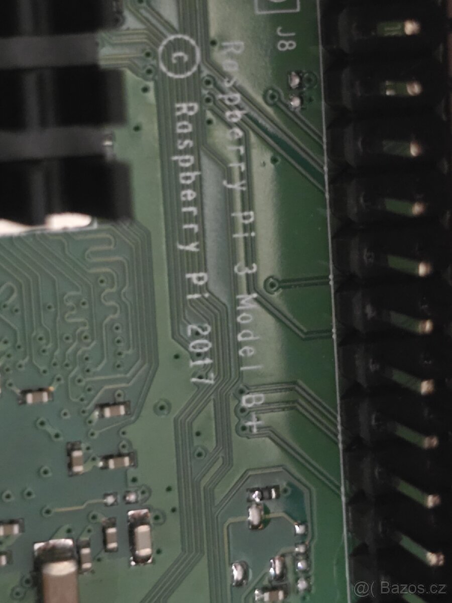 Raspberry Pi 3 Model B+ (top stav) - 5