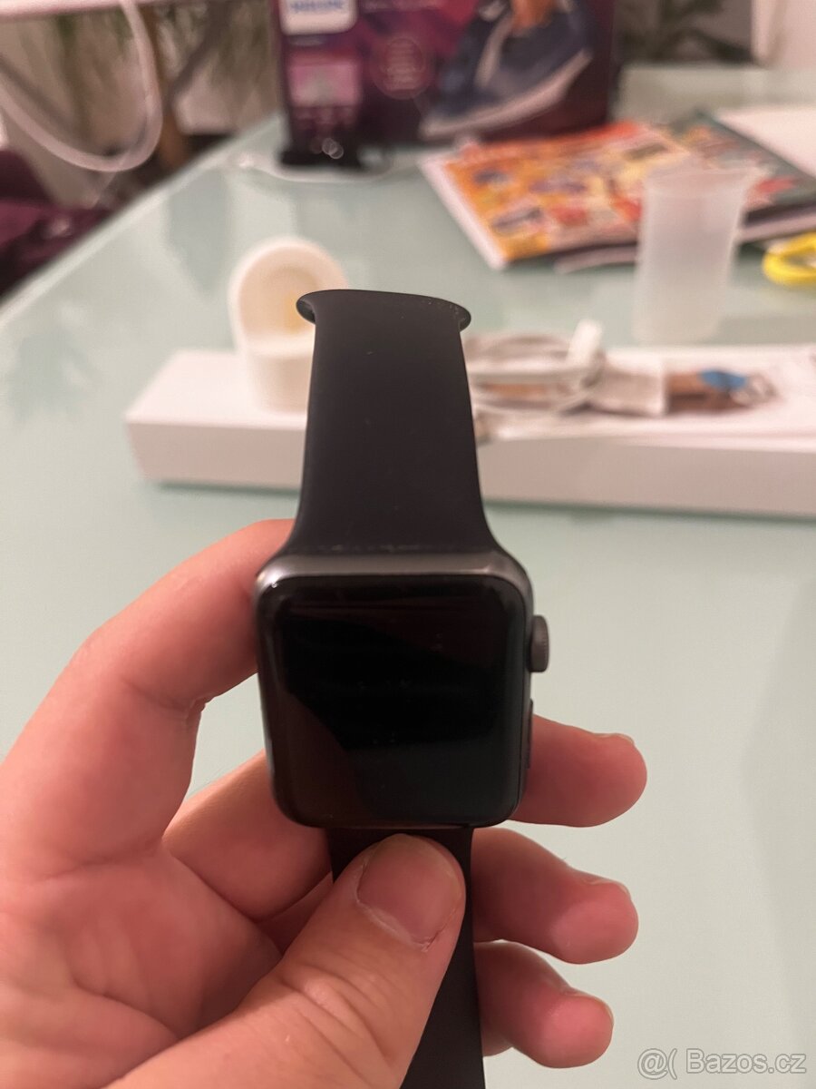 Apple Watch Series 3 42 mm space grey - 5