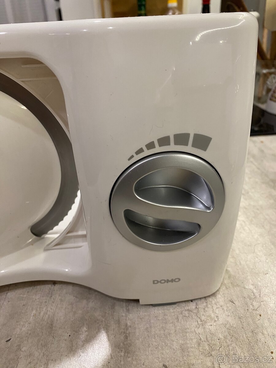 Kráječ DOMO - 5
