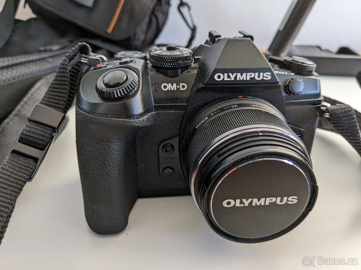 Olympus OM-D E-M1 Mark II + M.ZUIKO 25mm f/1,8+příslušenství - 5