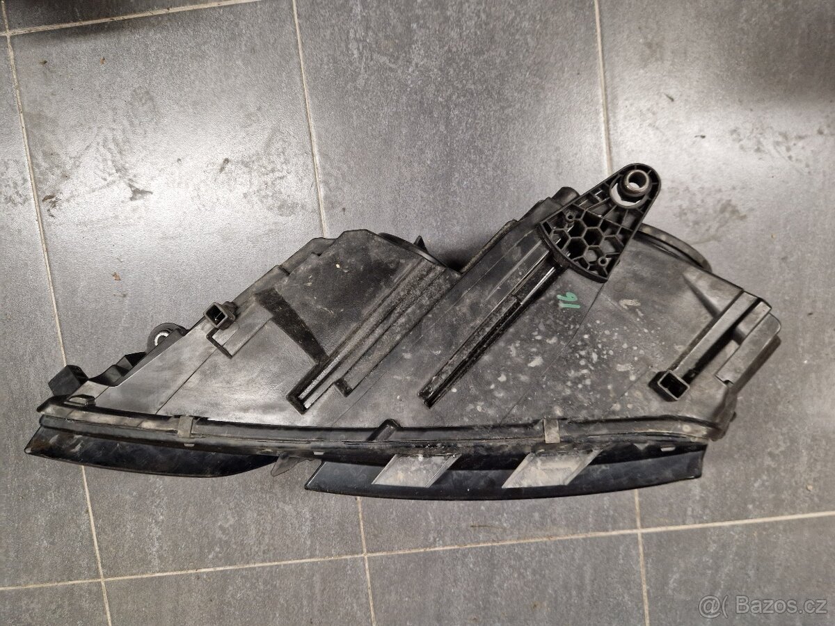 pravé přední světlo Škoda Octavia III 5E1 941 016 C - 5