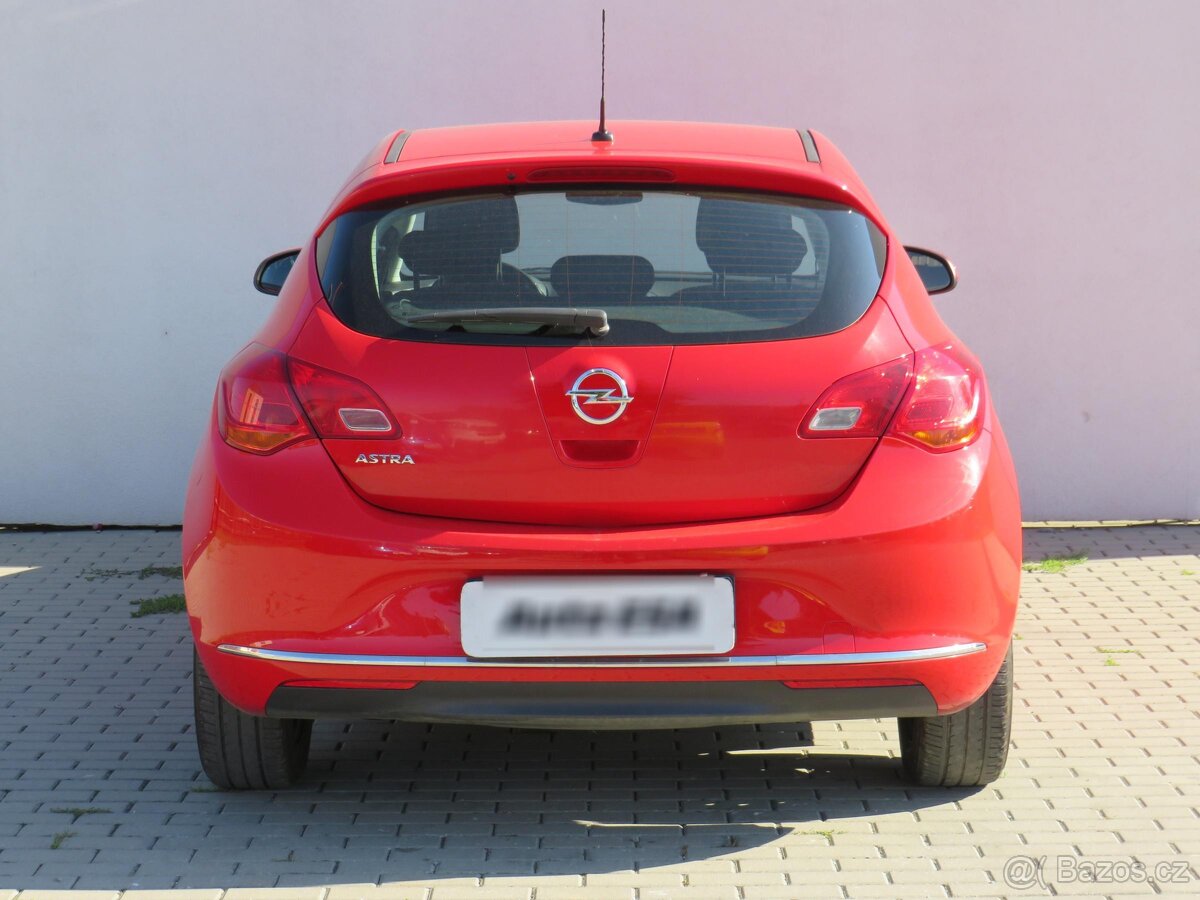 Opel Astra 1.4i , 74 kW benzín, 2013 - 5
