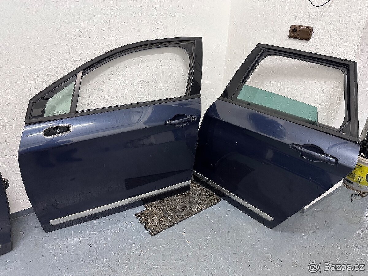 Citroen C5 II X7 boční dveře Barva KGNC - 5