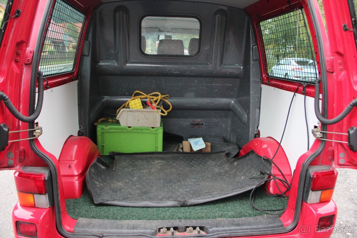 VW Transporter T4 2,5 TDi 75 KW - 5