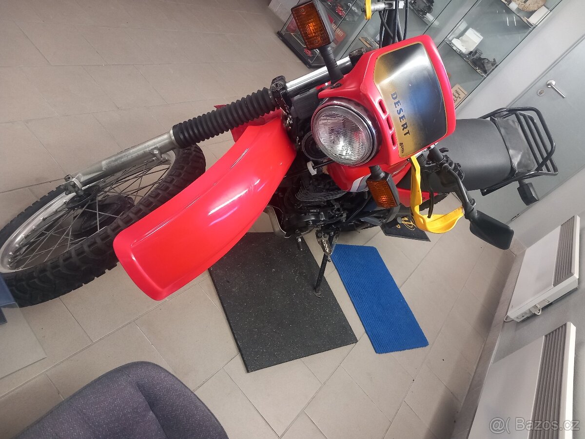 Yamaha XT 550 - 5