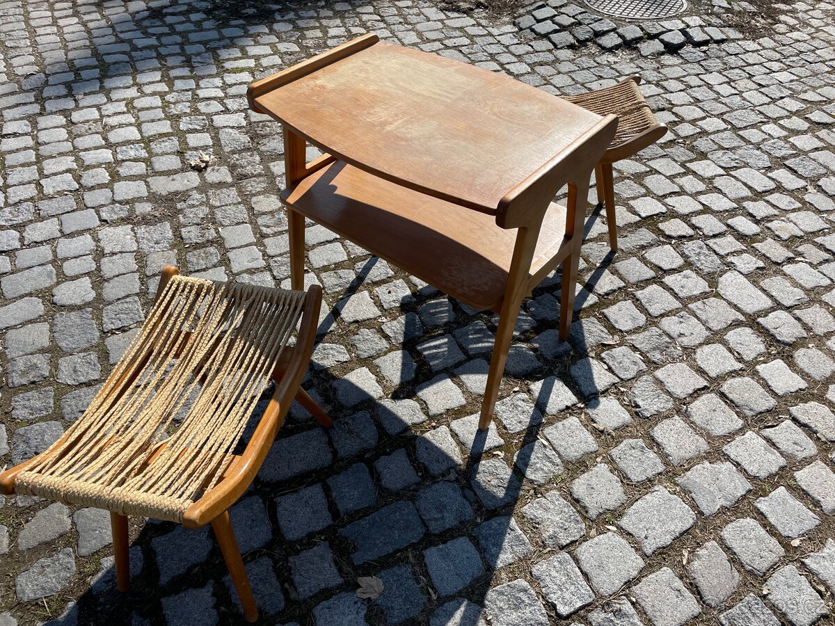 Starožitný set Halabala podnožky a stul - 5