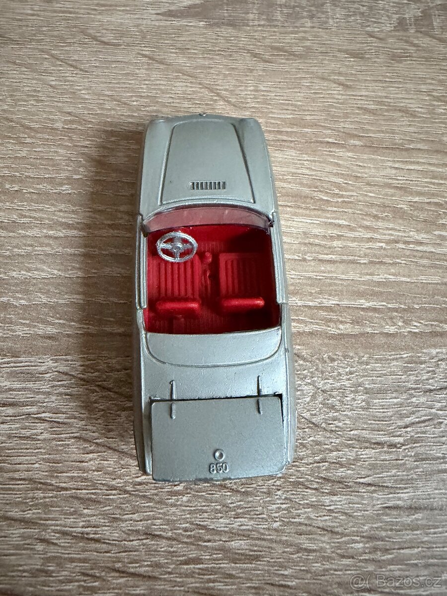 FIAT 850 Bertone 1:43 - 5