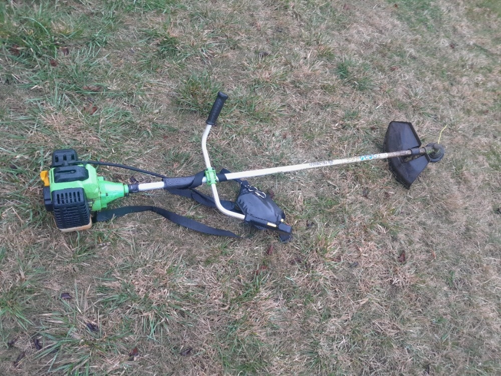 Benzínová strunová sekačka - 5