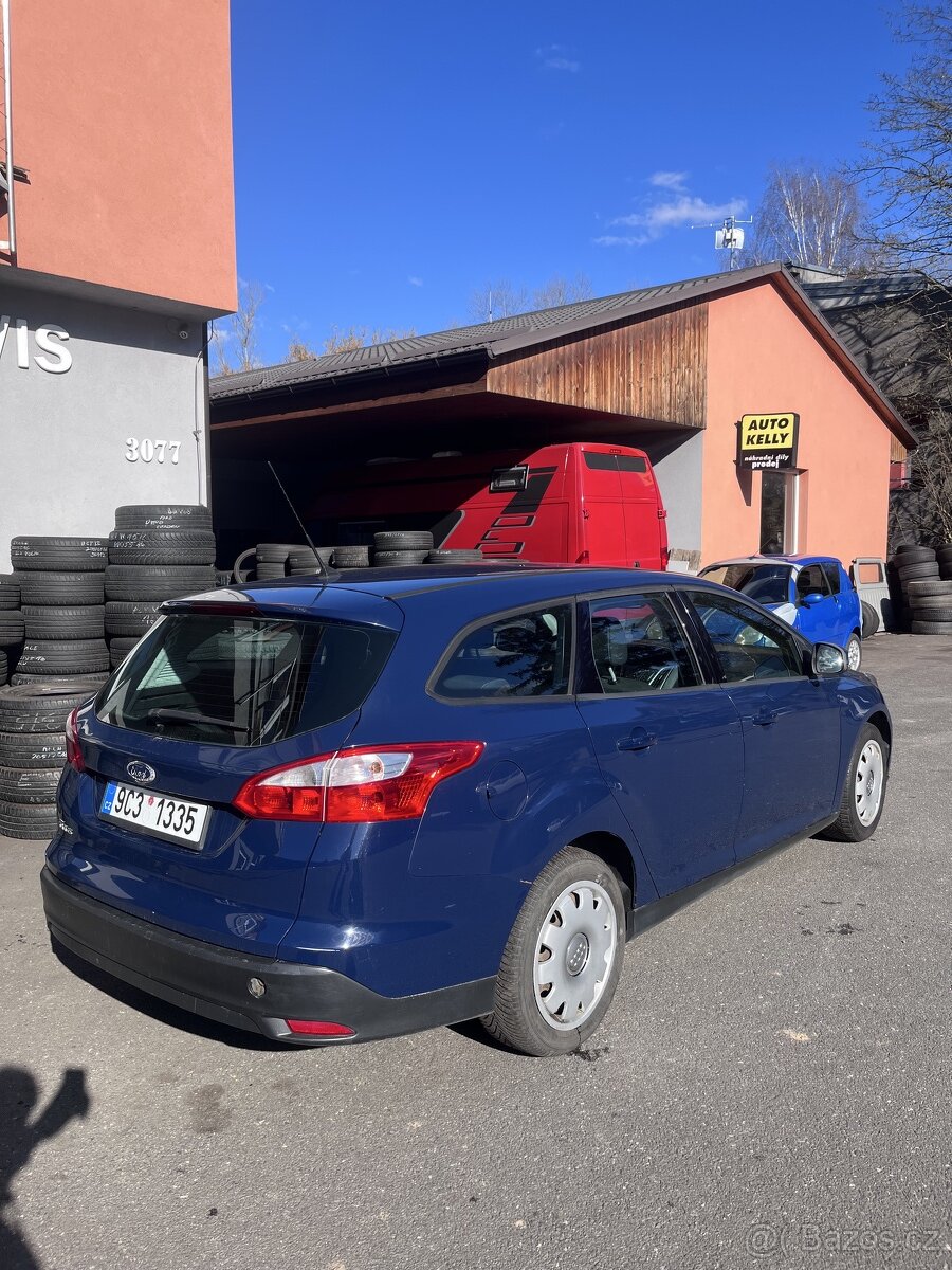 Ford Focus 1.6i 2014 - 5