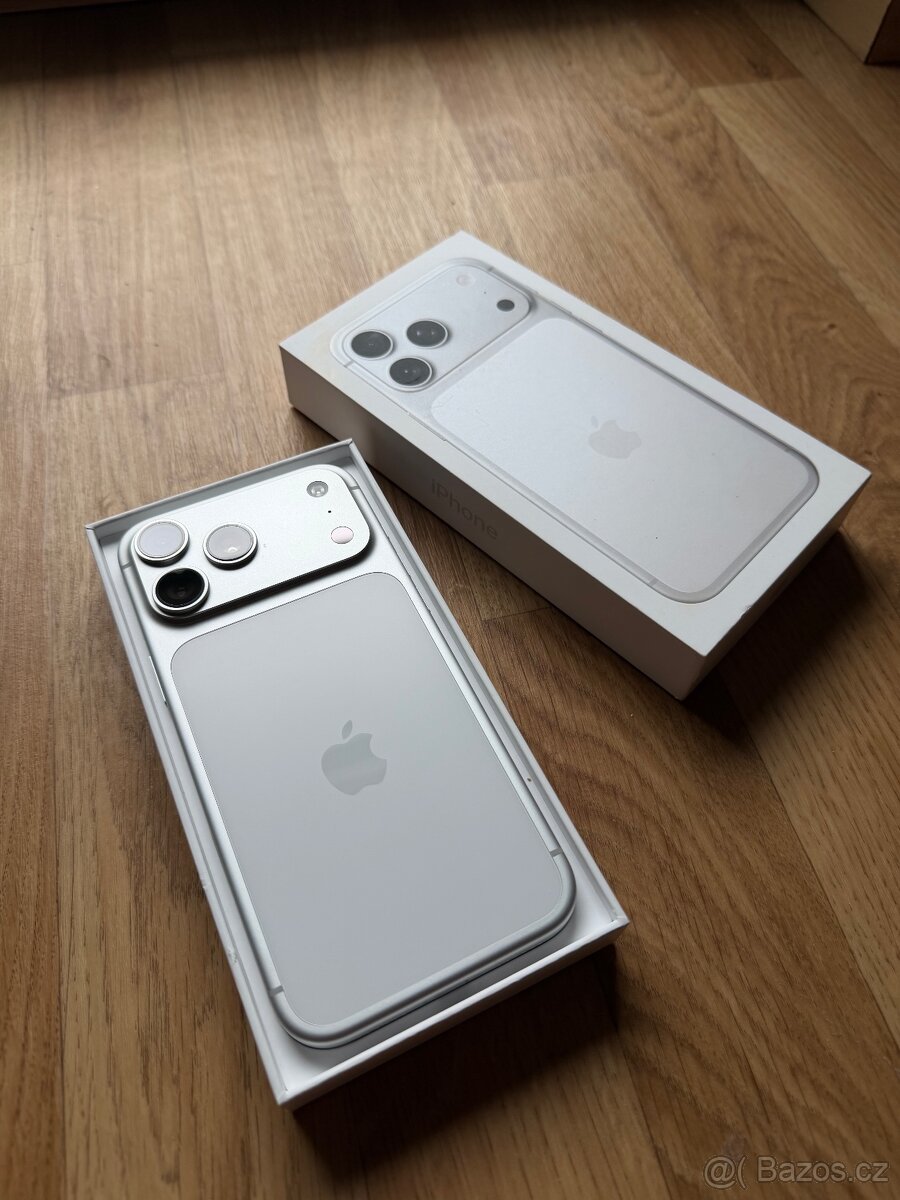 Apple iPhone 17 Pro Max 256GB stříbrný - 5