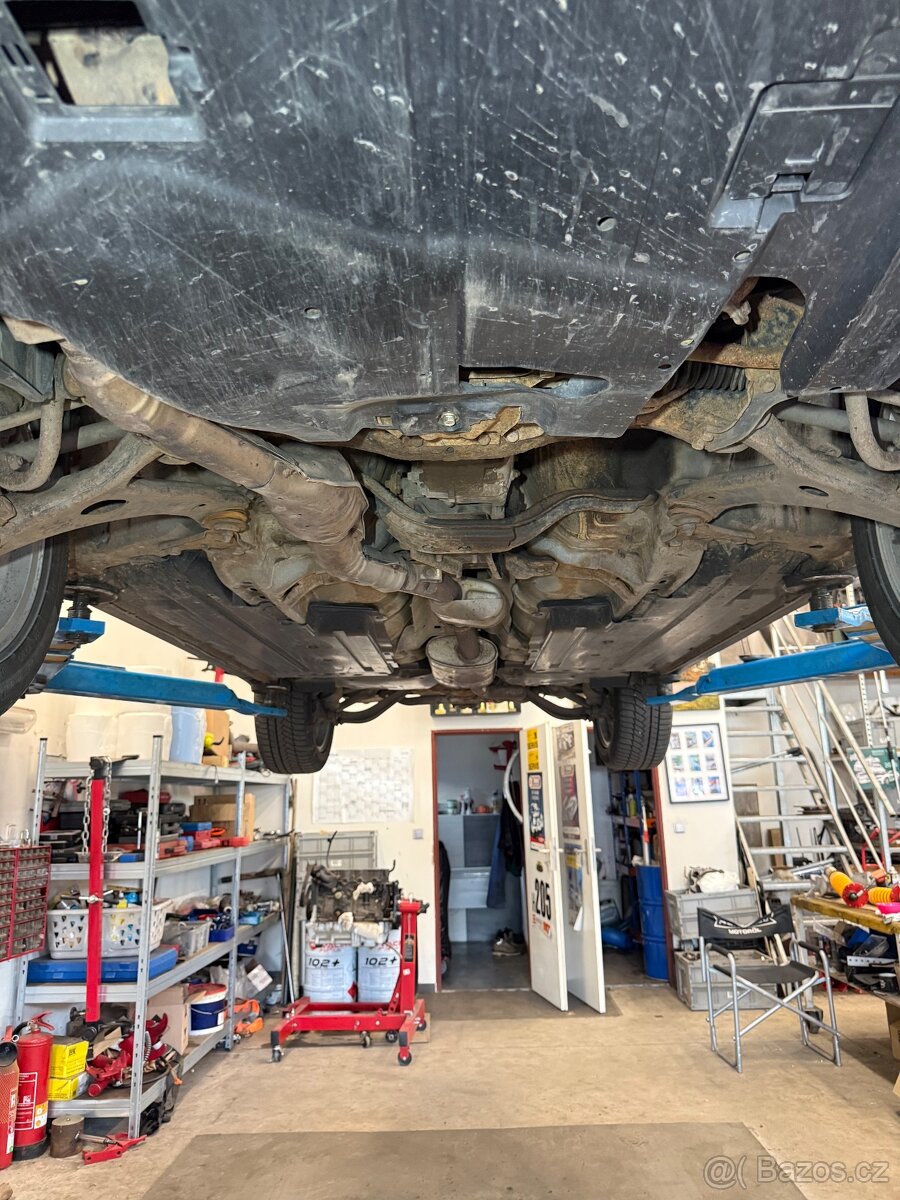 Subaru Legacy 2.0r 121kw - 5