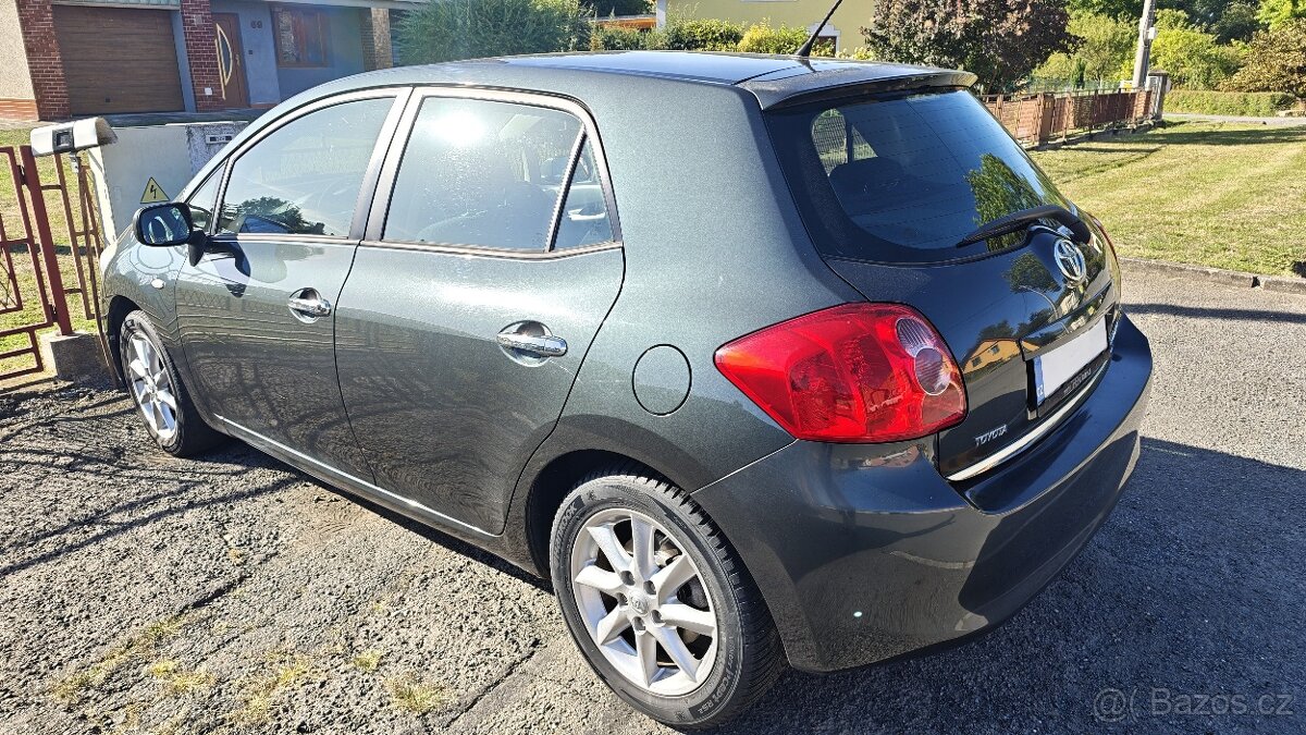 Toyota Auris 1,6 - 5