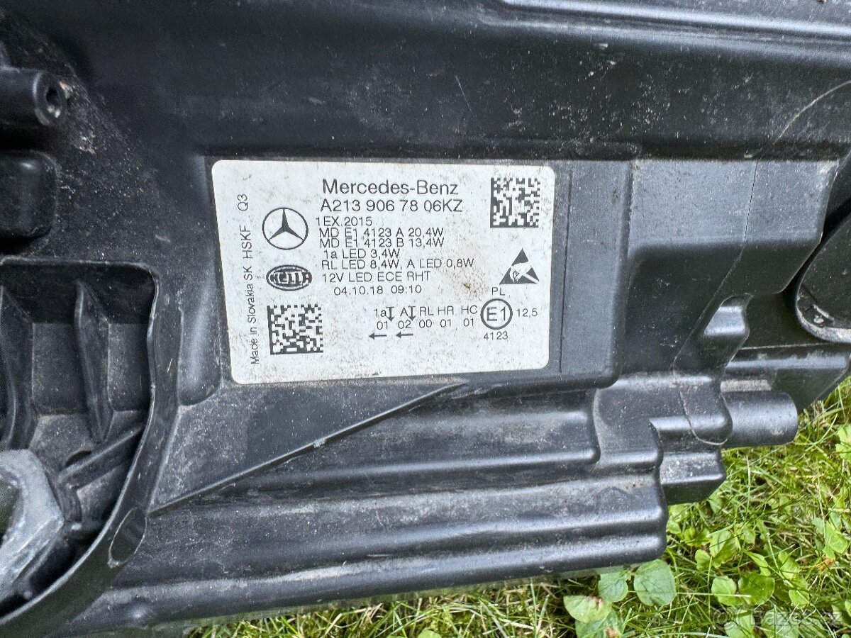 Světla na mercedes E - 5