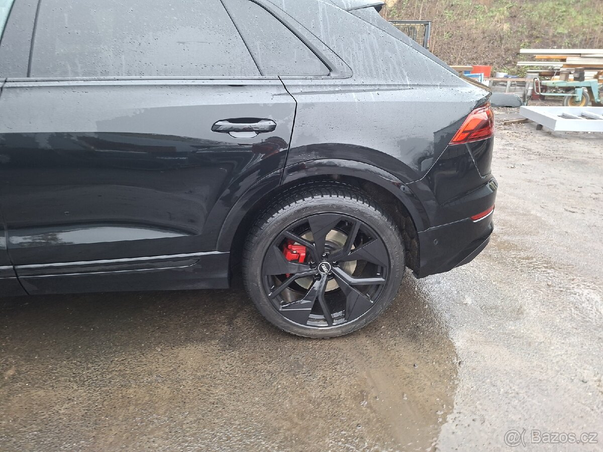 AUDI Q8 r.v.25 najeto 20tis km - 5