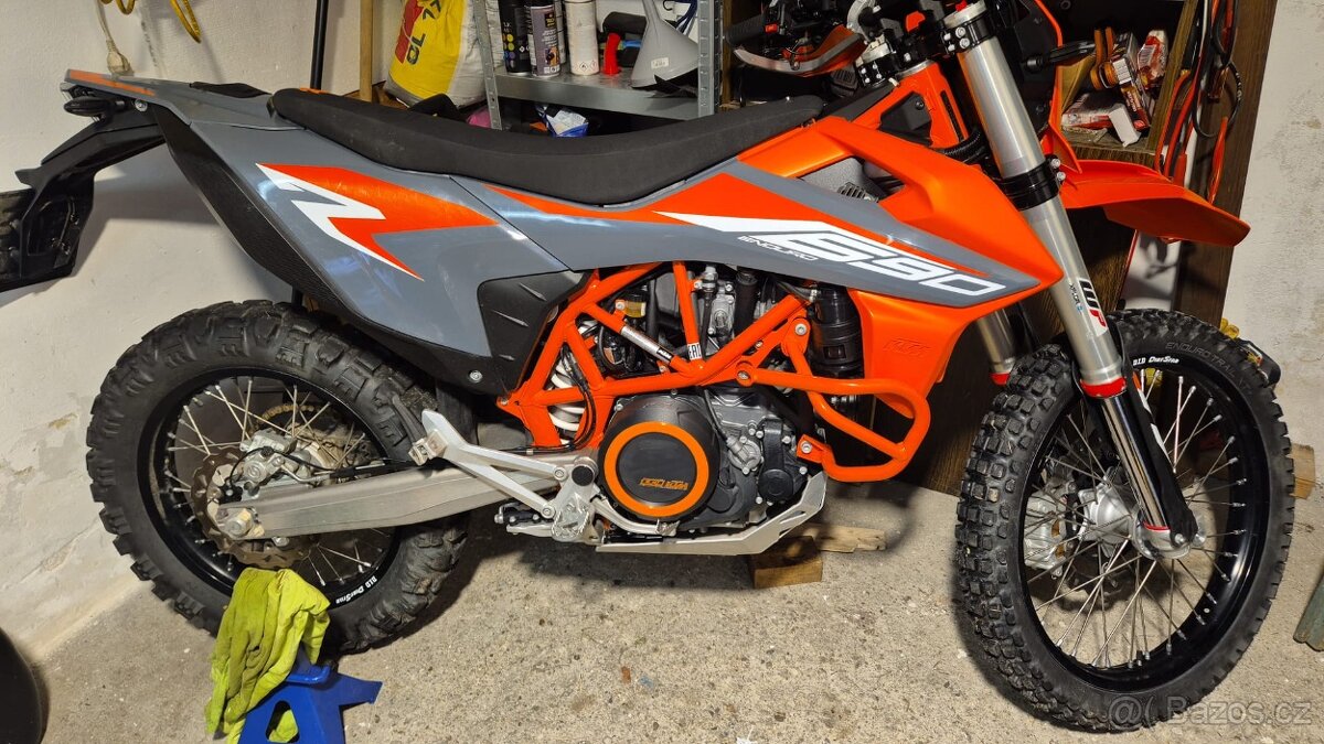 Ochrana krytu spojky KTM 690, Husqvarna 701, GasGas 700 /Lc4 - 5