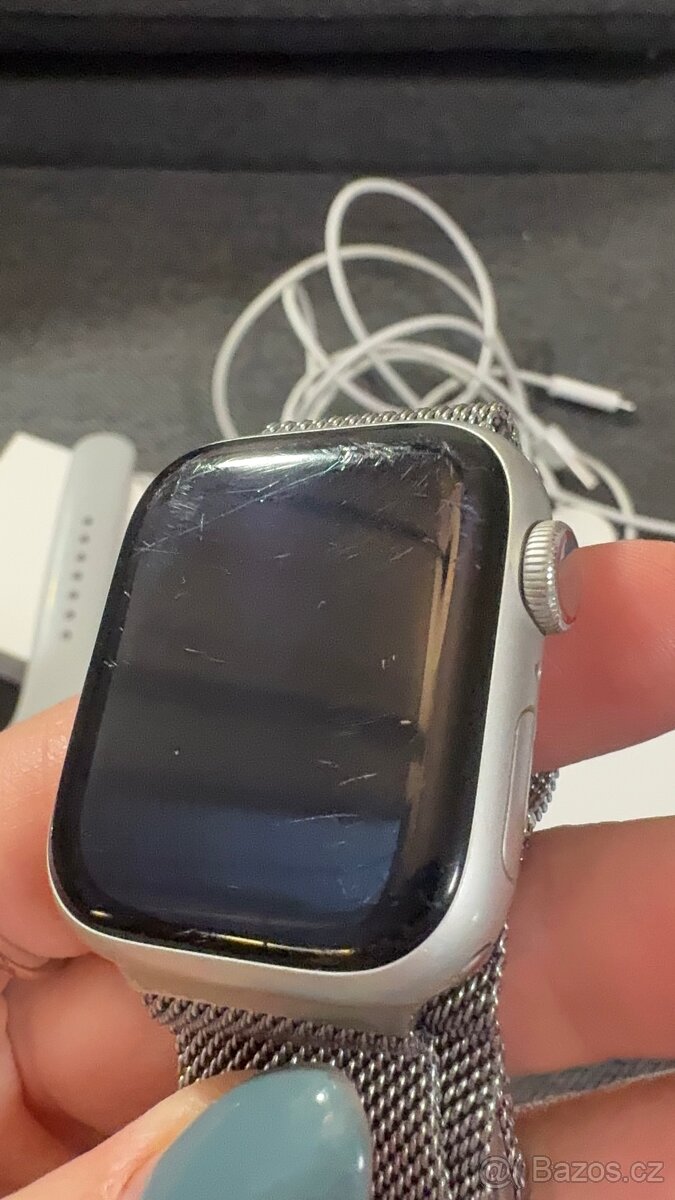 Apple Watch Series 8 - 5