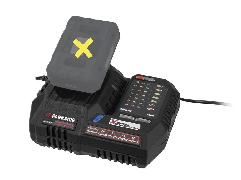 12 A PLGS 2012 A1 / Smart nabíječka 20 V - 5