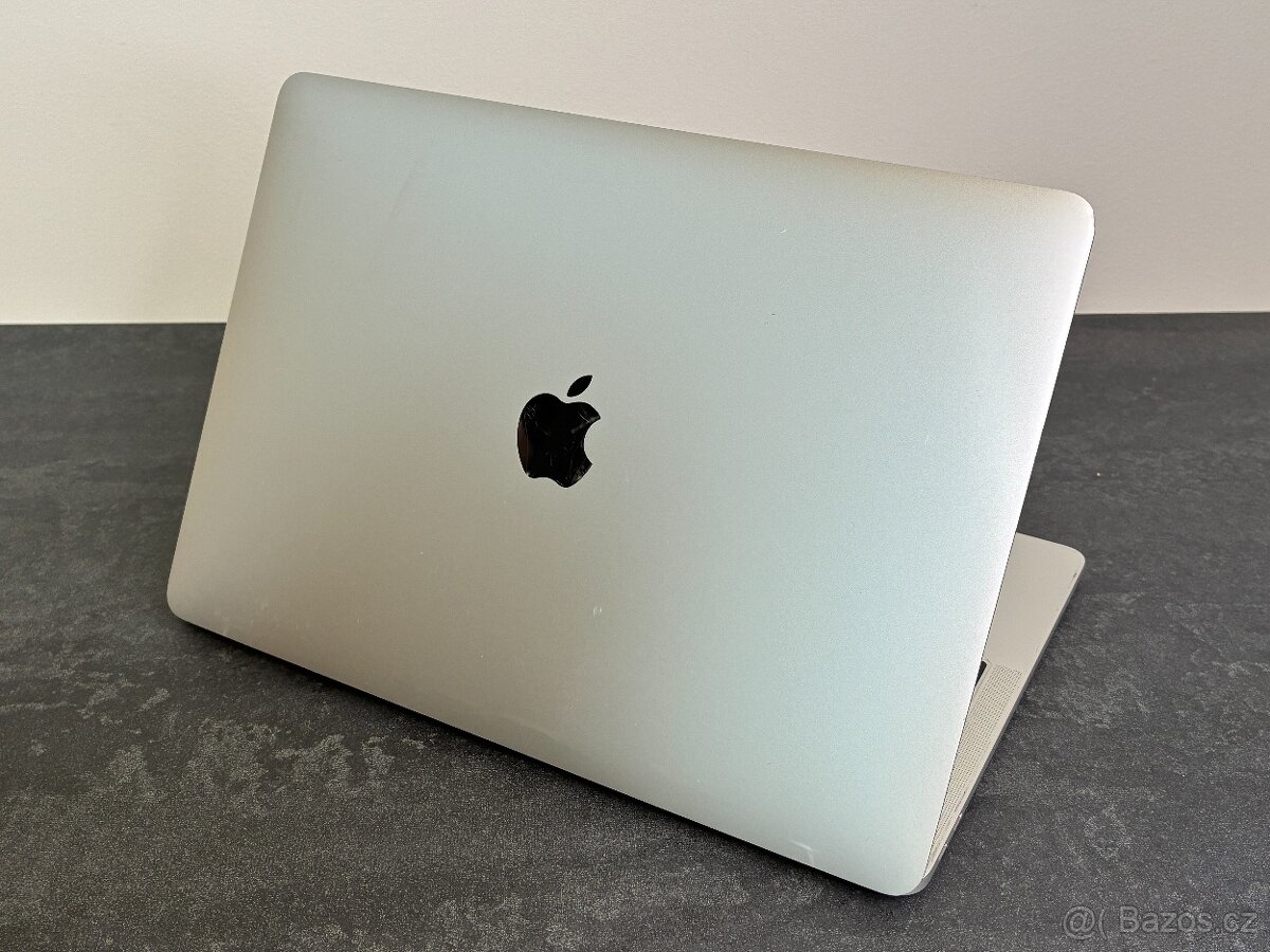 MacBook Pro 13'' 2016 / i5 / 8GB / 256GB SSD - DPH - 5
