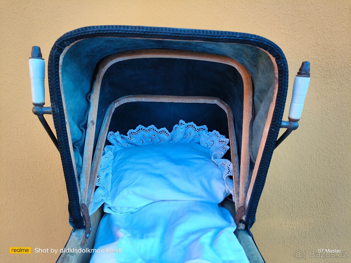 Starožitný kočárek pro panenky č. 205 - 5