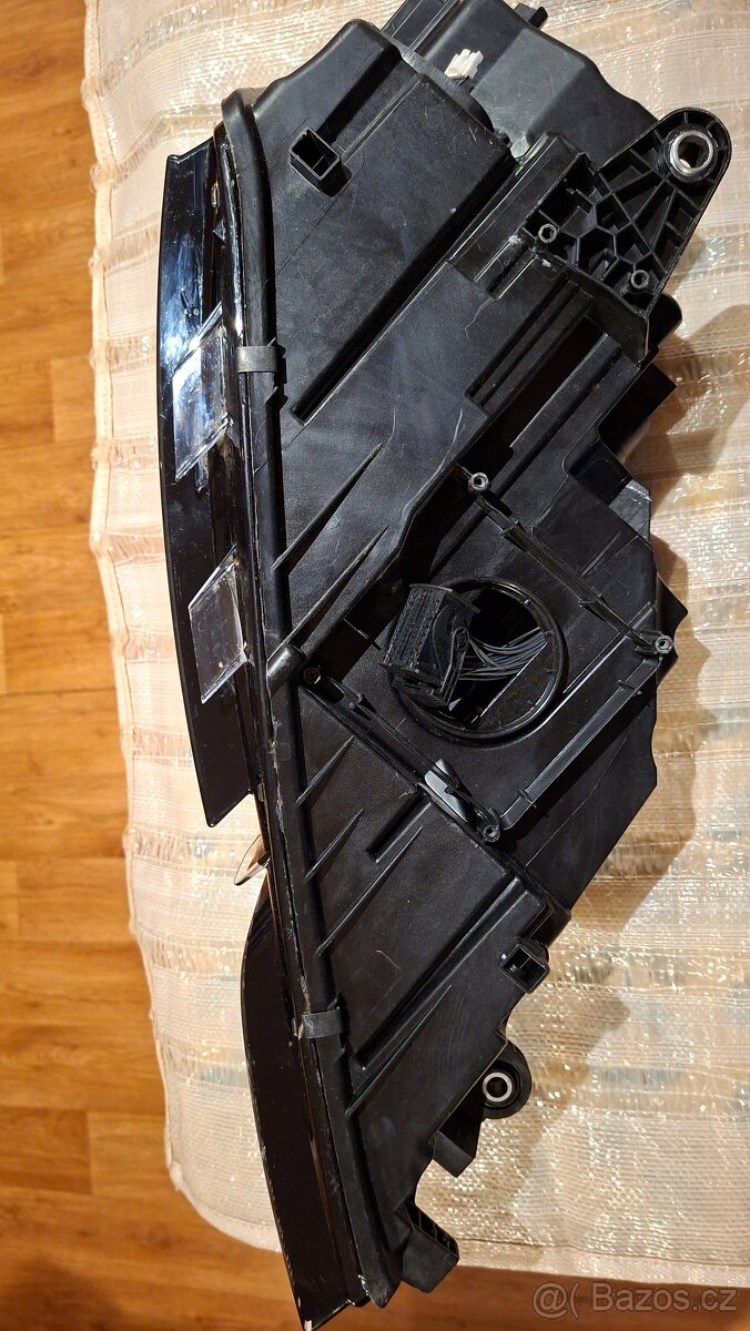 Přední levý světlomet na Škoda Octavia III, FL, rv. 2020 - 5