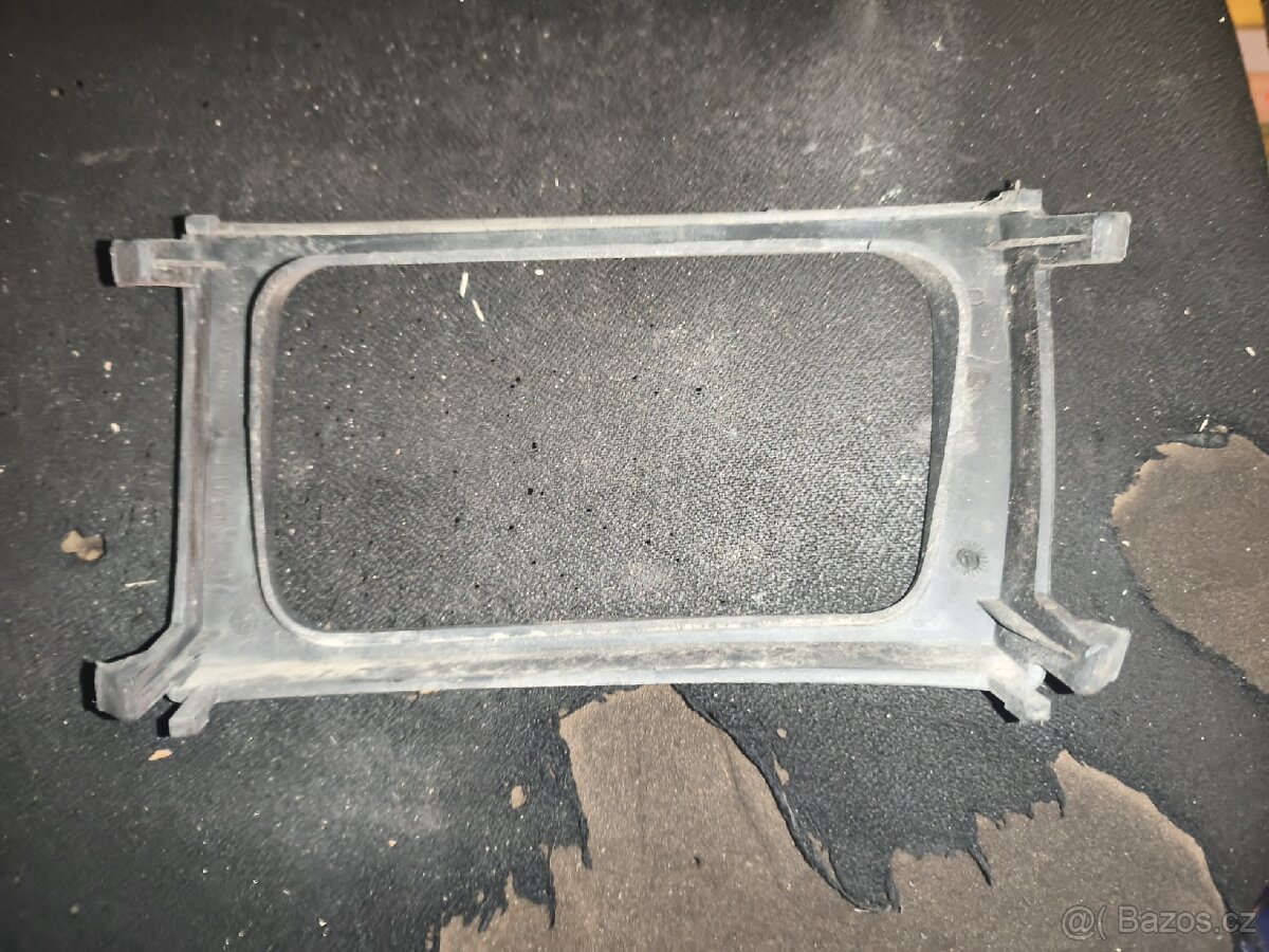 Škoda Felicia (předfacelift) Mřížky mlhovek - 5