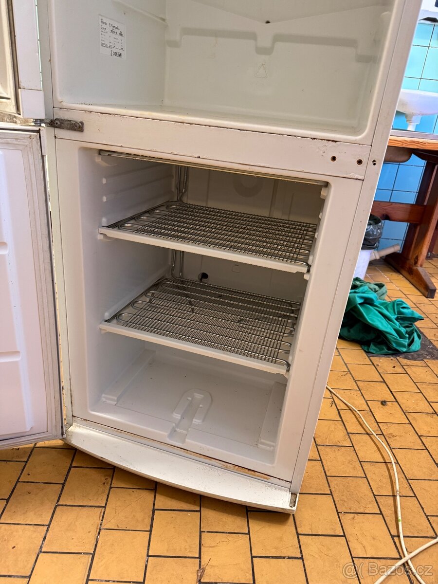 Lednice s mrazákem - 5