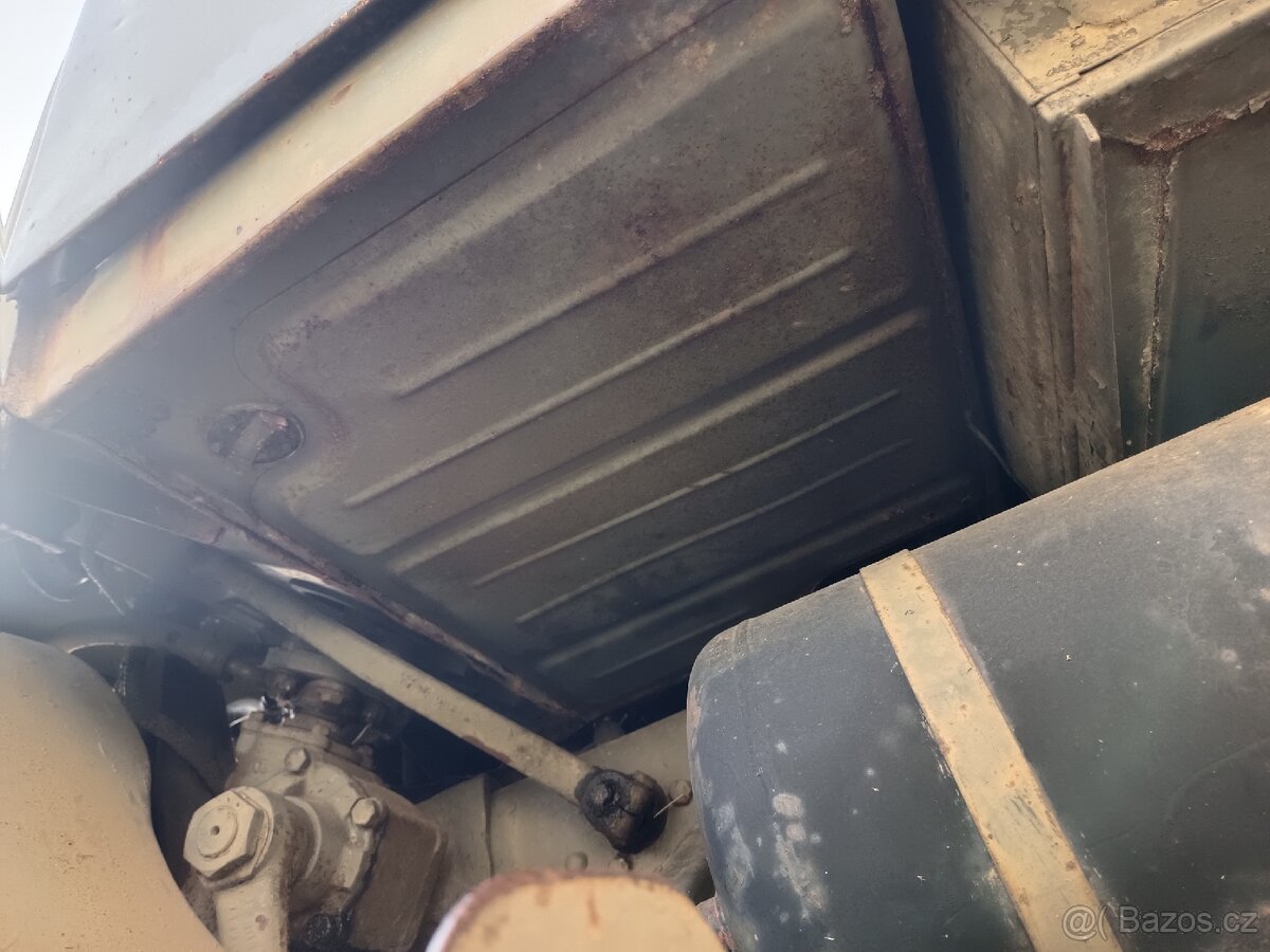 PRAGA V3S S1 dumper, rychlosklápěč 2ks - 5