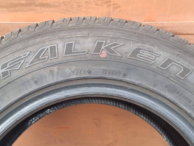 Letní Falken 215/70/16 - 5
