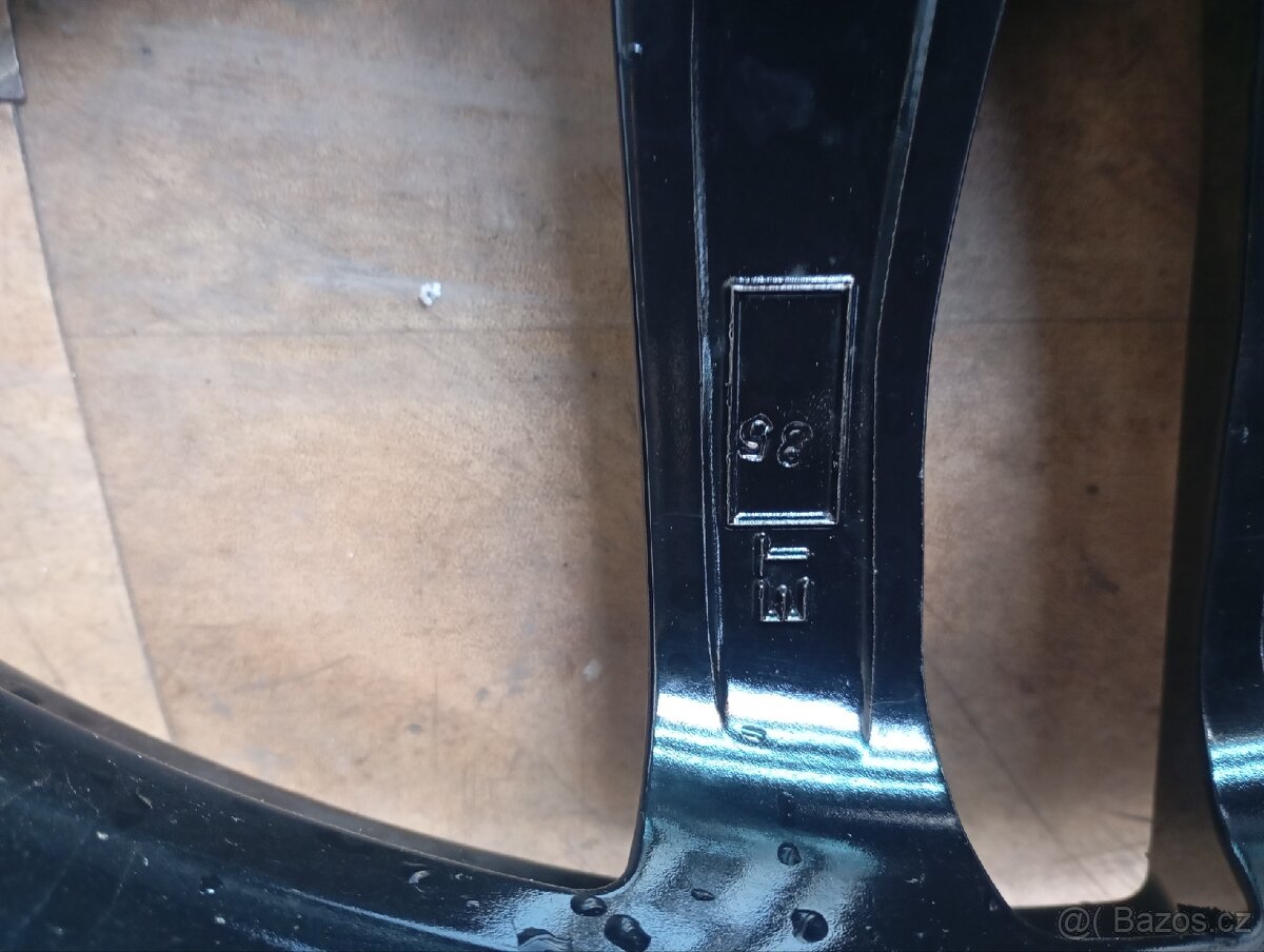 Alu disky 5x100 r17 Dezent - 5