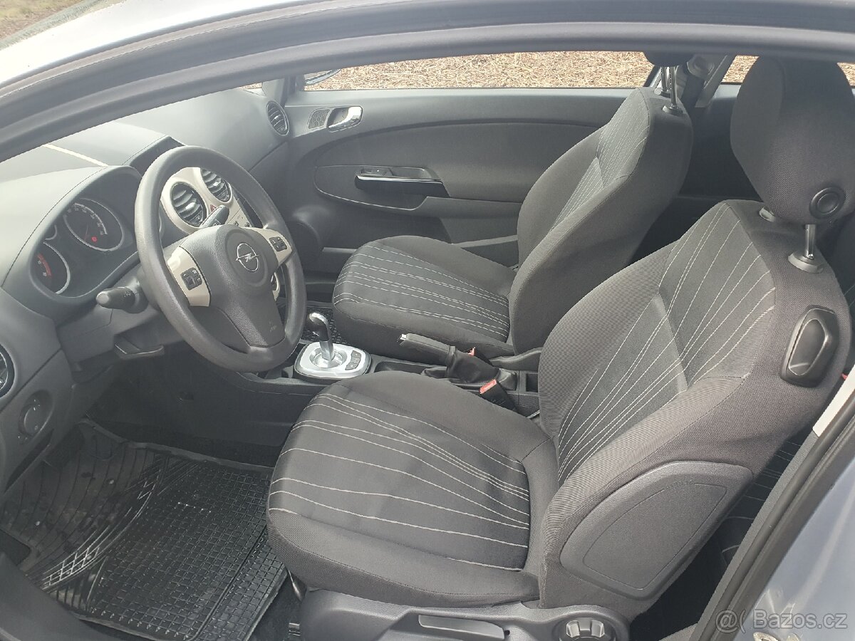 Opel Corsa 1,2i 59kW Automat r.v.2006 - 5