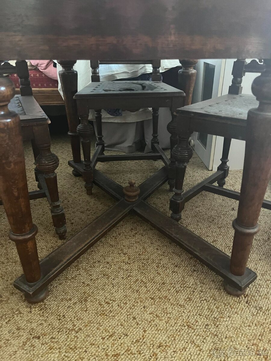 Starožitný stůl - 5