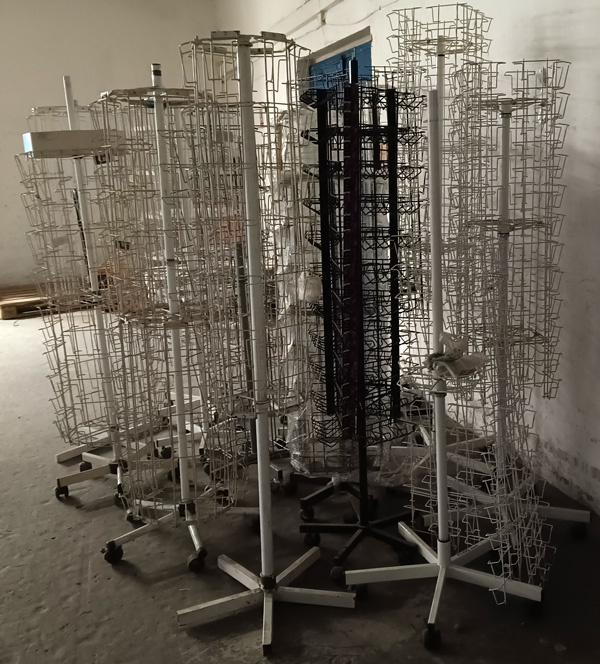 Prodejní otočné stojany - 5