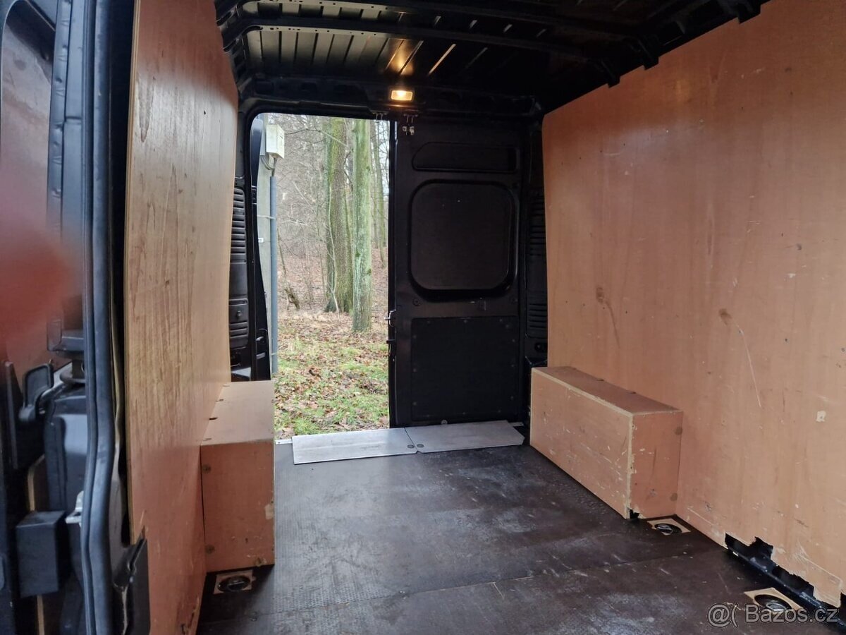 Dodávka s motorem 3,0 IVECO + hydraulické čelo - 5