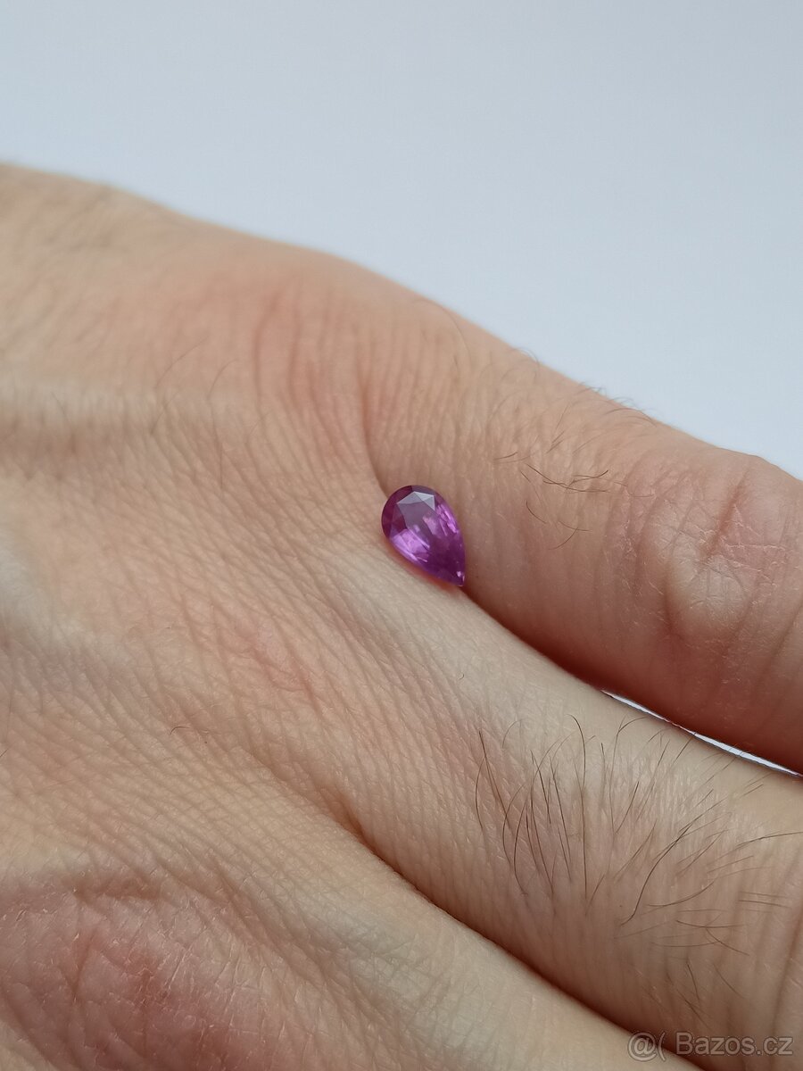 Safír-0,88 ct. - 5