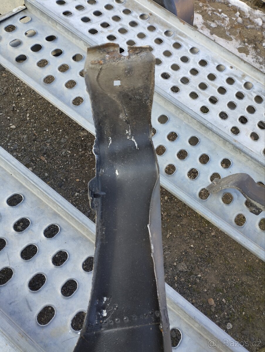 Prodám blatníky Škoda Octavia I - 5