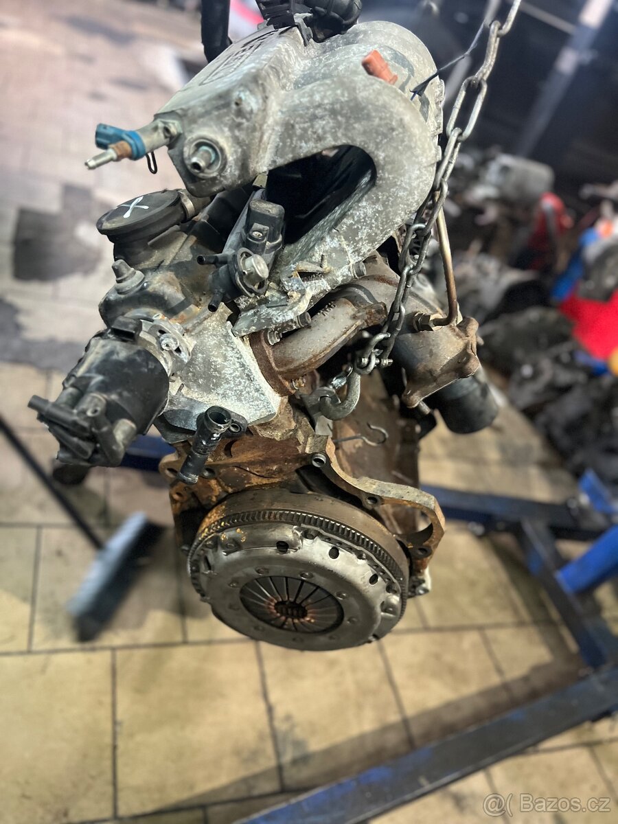 Motor T4 2.5 benzin - 5