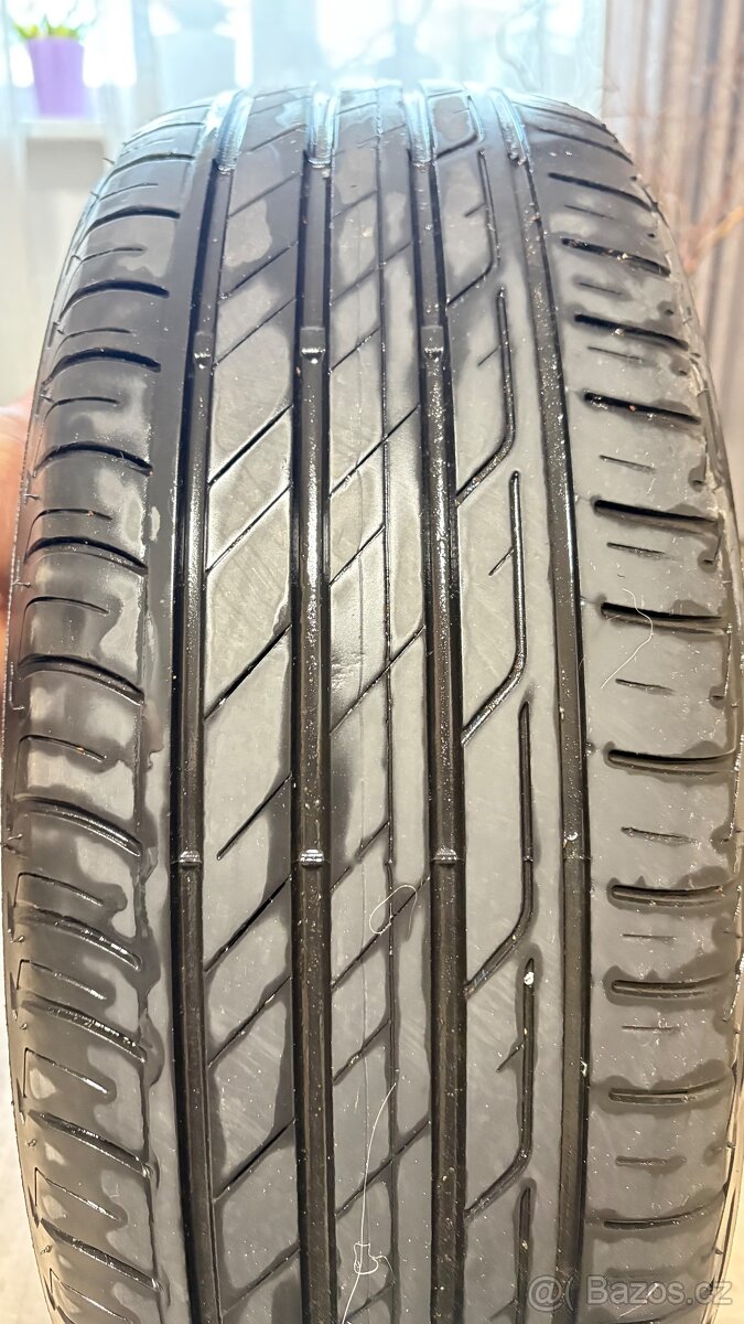 pneu 195/60 R16 - 5
