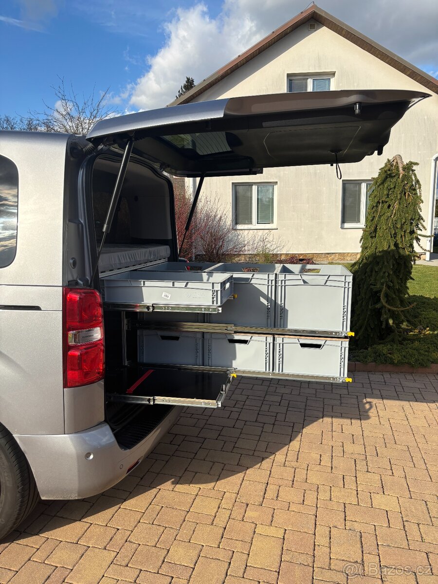 Kempovací vestavba do dodávky - 5