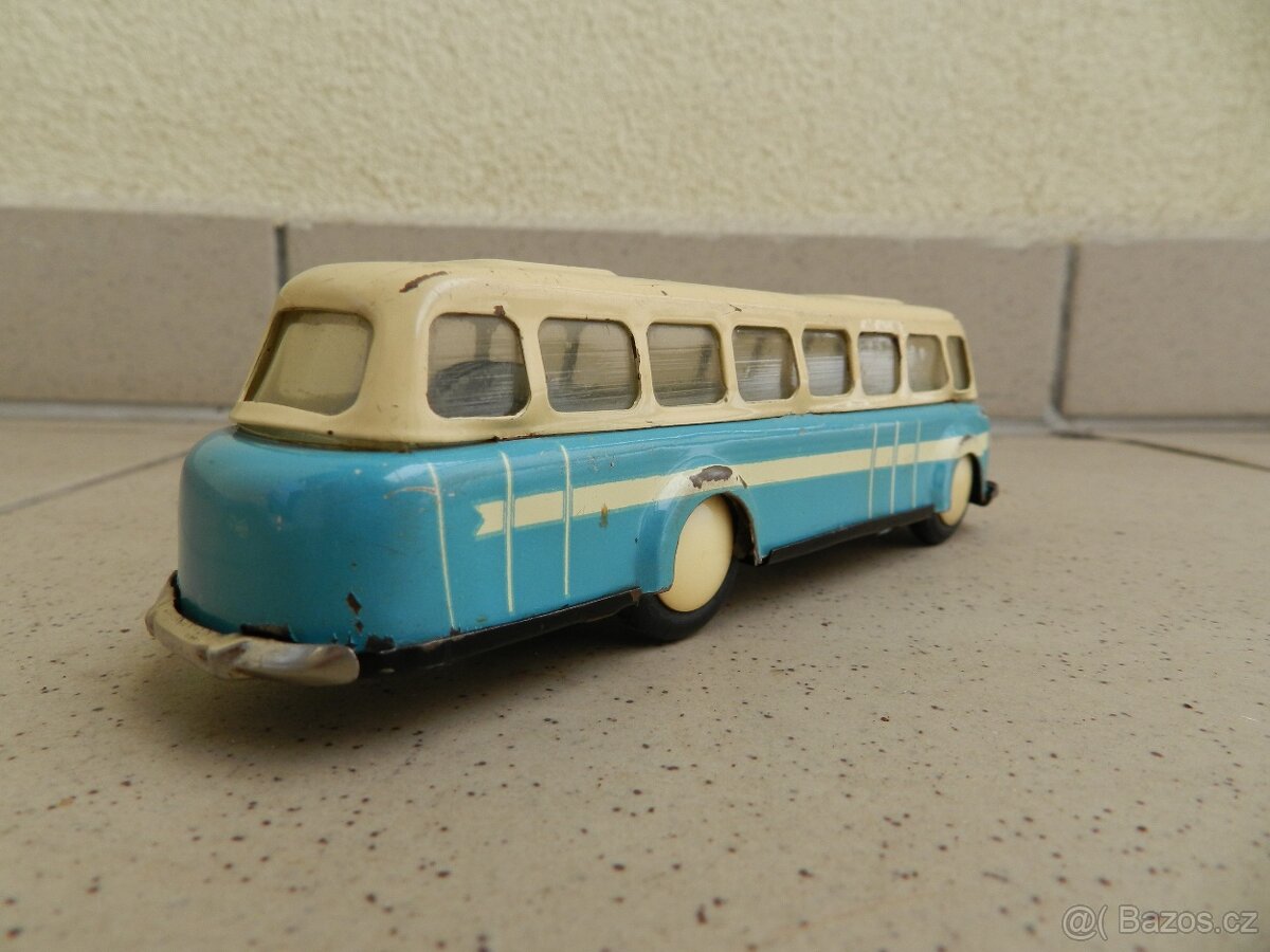 AUTOBUS ŠKODA RTO 706 - OMNIA r. 1968 - 5