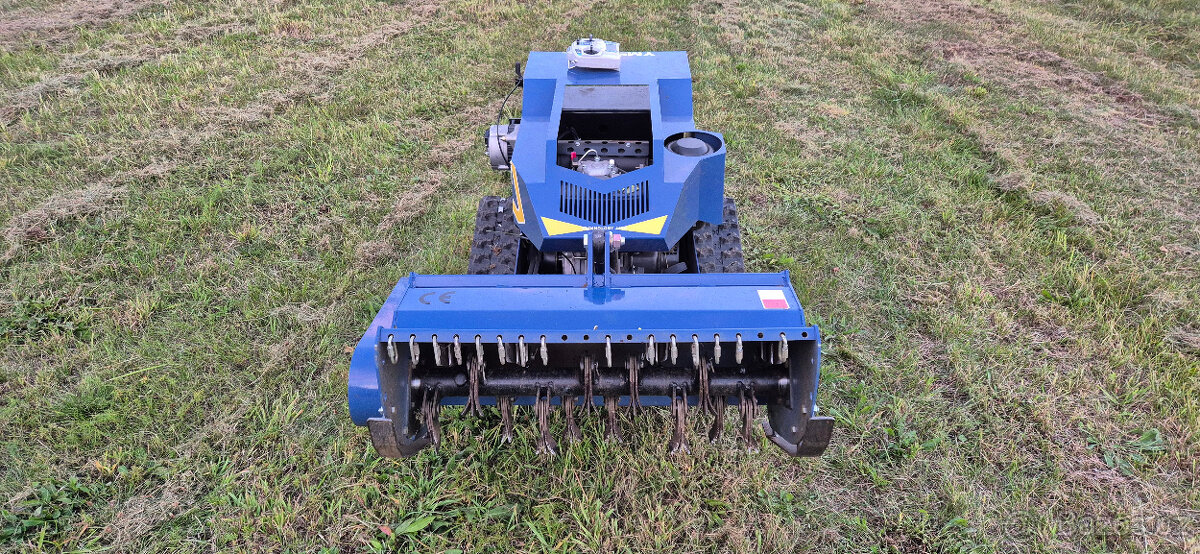 SVAHOVÁ RC ovládana cepáková sekačka AWY 80 SM - 5