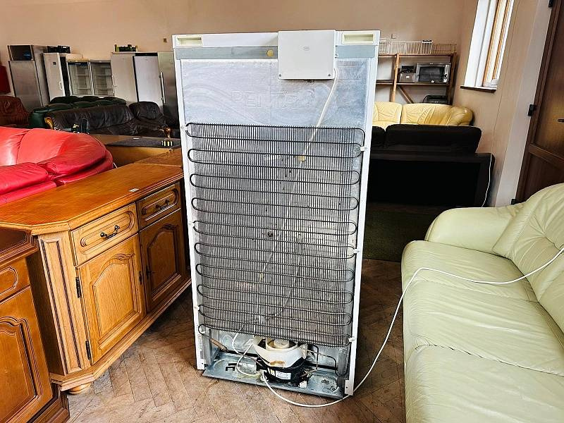 861 Prosklená lednice chladnice vitrína LIEBHERR na přepravk - 5