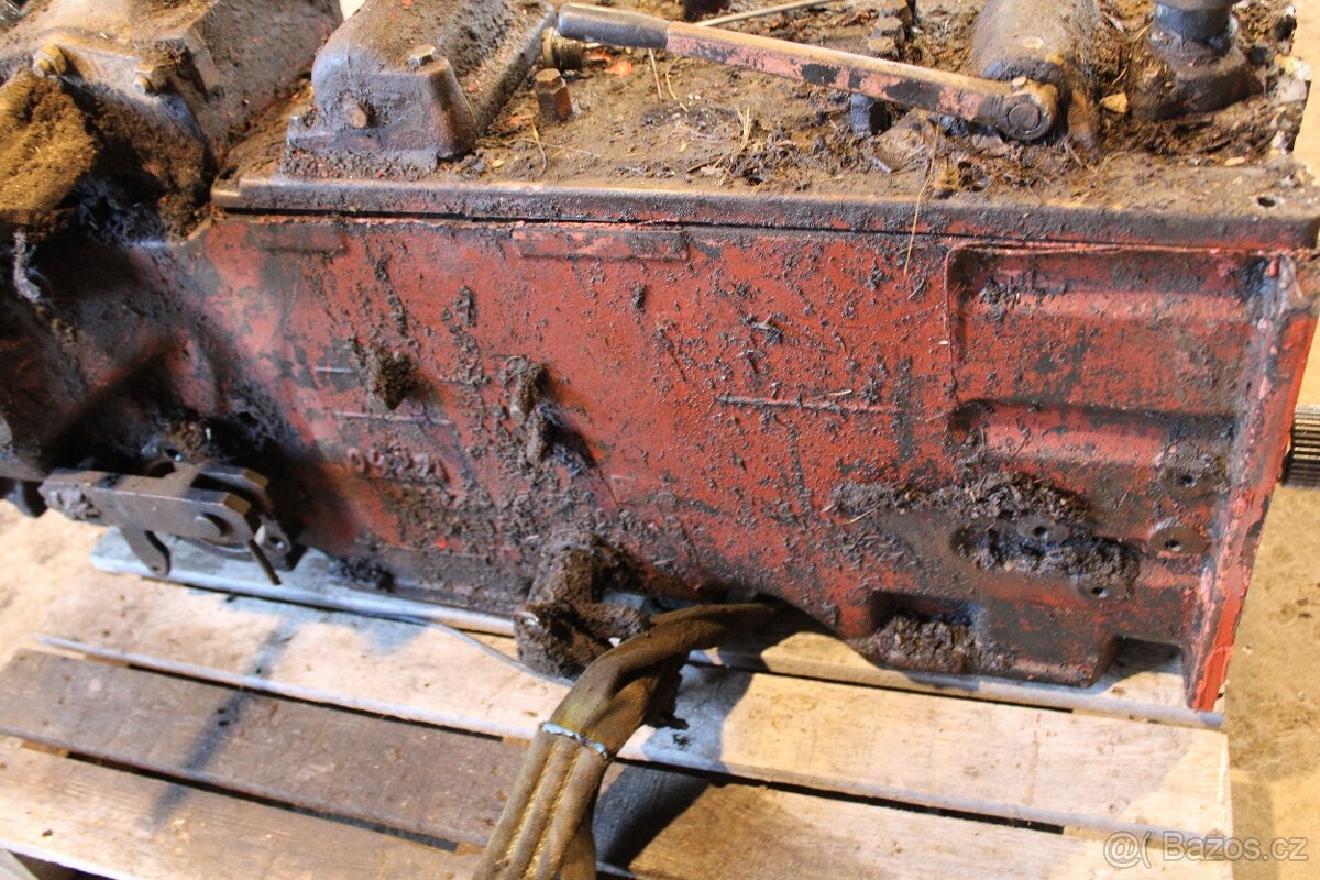 Zetor 7045 převodovka - 5